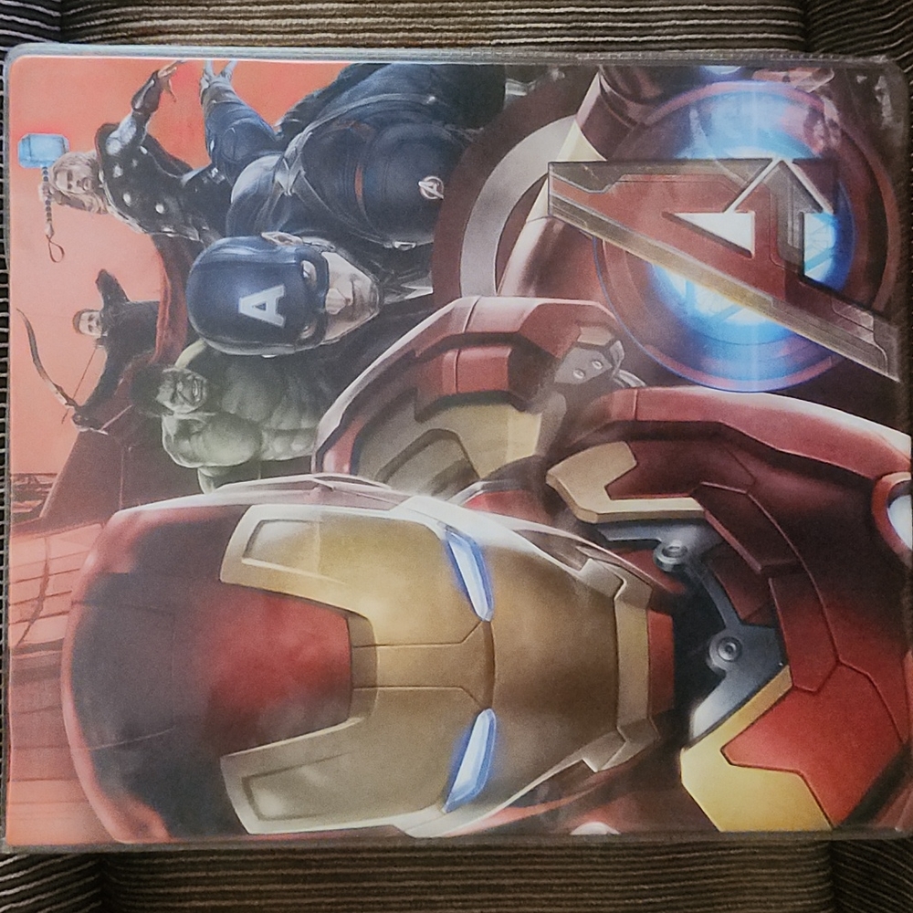 Kids Avengers Binder - Picture 2 of 4